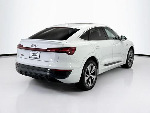 Glacier White 2024 Audi Q8 e-tron Prestige