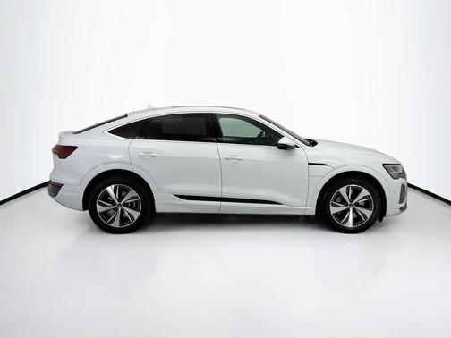 Glacier White 2024 Audi Q8 e-tron Prestige