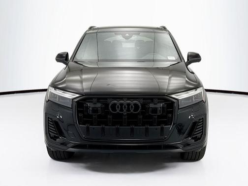 Mythos Black Metallic 2026 Audi Q7 45 Premium Plus
