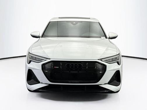 2023 Audi e-tron Sportback S line Premium Plus