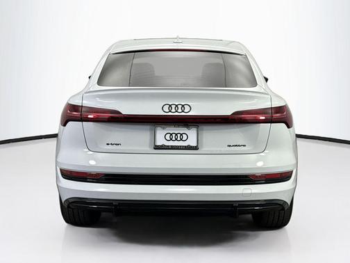 2023 Audi e-tron Sportback S line Premium Plus