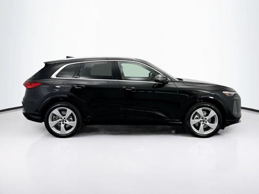 2025 Audi Q5 Prestige