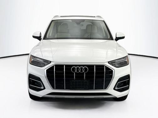 Ibis White 2023 Audi Q5 40 Premium