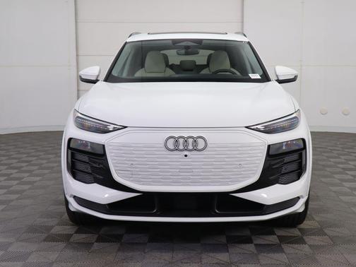 2025 Audi Q6 e-tron Premium Plus