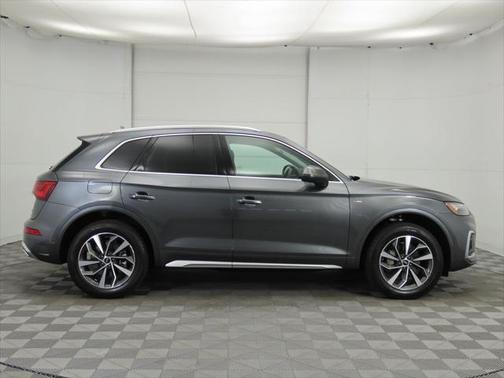 2025 Audi Q5 45 S line Premium Plus