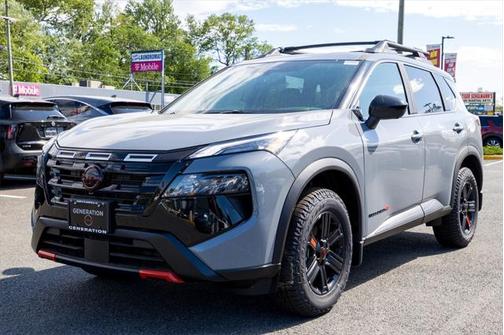2025 Nissan Rogue Rock Creek