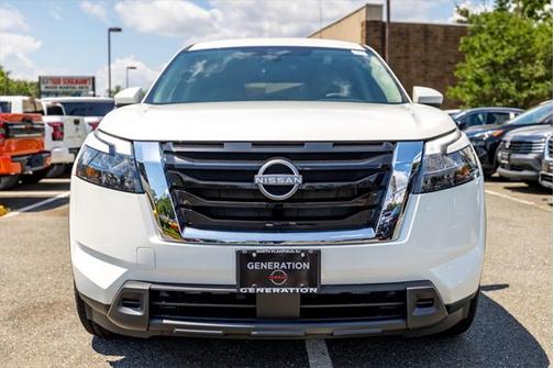 2025 Nissan Pathfinder SV 4WD