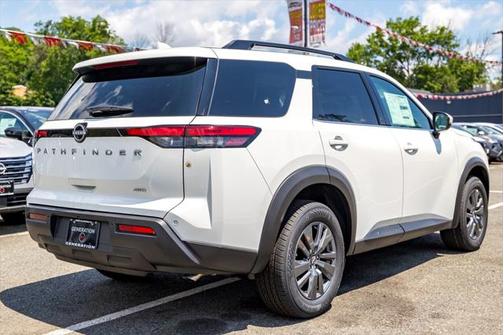 2025 Nissan Pathfinder SV 4WD