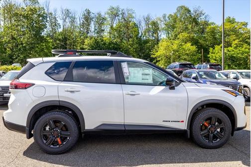 2025 Nissan Rogue Rock Creek