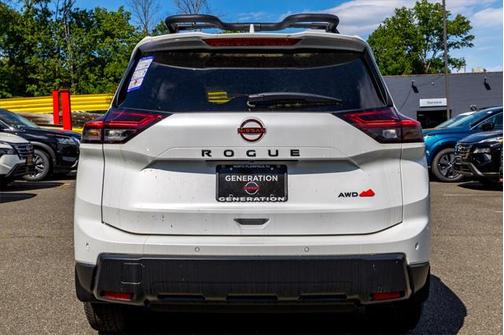 2025 Nissan Rogue Rock Creek