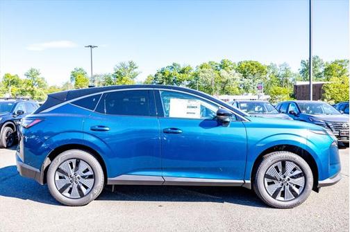 2025 Nissan Murano SL