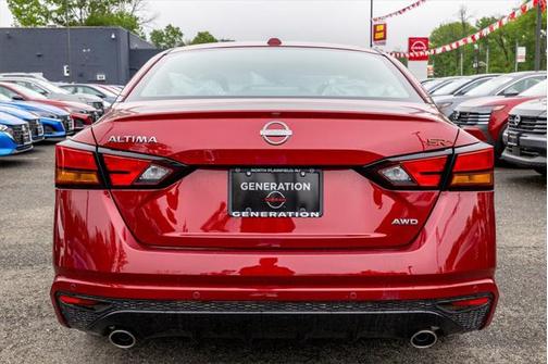 2025 Nissan Altima SR AWD