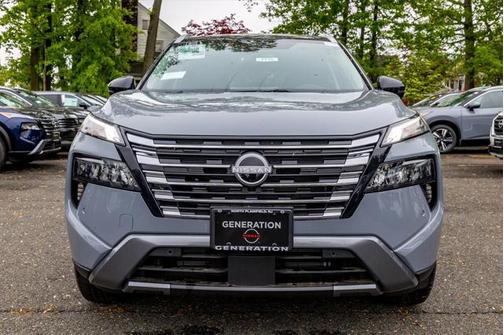 2025 Nissan Rogue SL