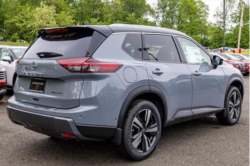 2025 Nissan Rogue SL