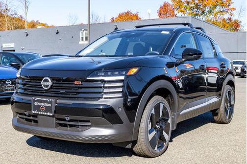 2026 Nissan Kicks SR