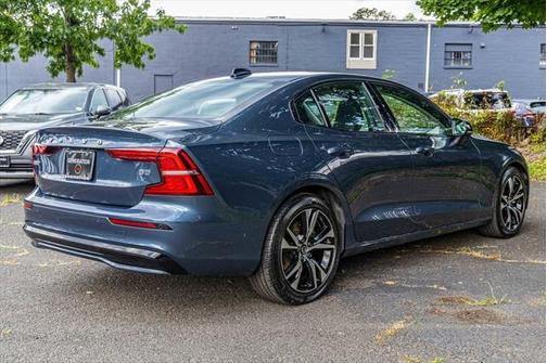2025 Volvo S60 B5 Plus