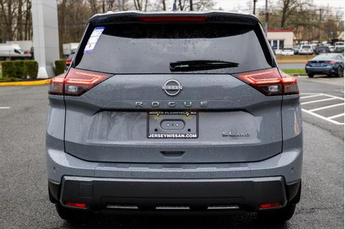 2025 Nissan Rogue SL