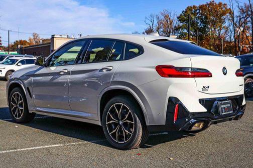 2023 BMW X4 xDrive30i