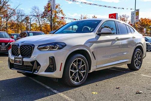 2023 BMW X4 xDrive30i