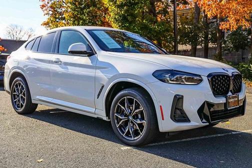 2023 BMW X4 xDrive30i