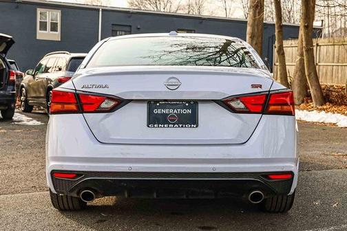 2024 Nissan Altima SR FWD