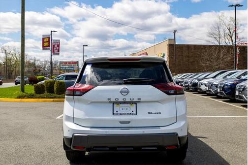 2025 Nissan Rogue SL