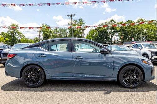 2025 Nissan Sentra SR