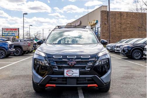 2025 Nissan Rogue Rock Creek