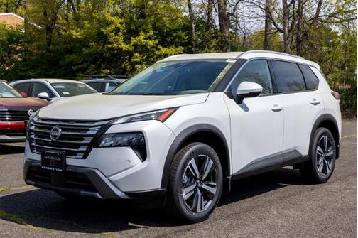 2025 Nissan Rogue SL