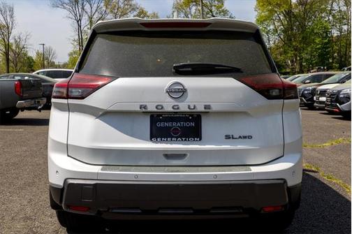 2025 Nissan Rogue SL
