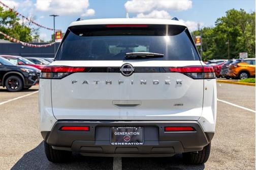 2025 Nissan Pathfinder SV 4WD