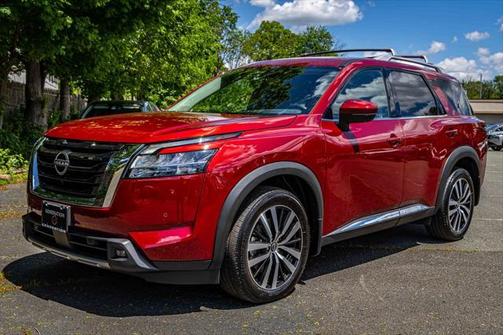 2024 Nissan Pathfinder Platinum 4WD