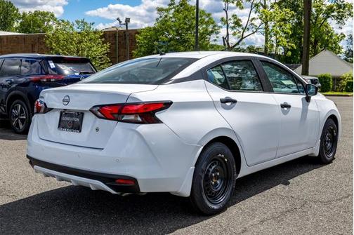 2025 Nissan Versa 1.6 S