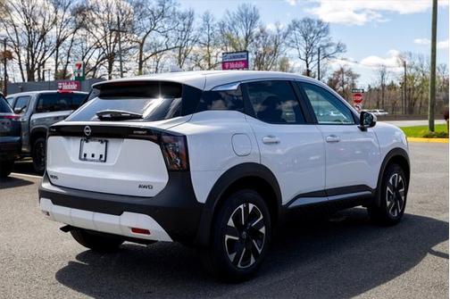2025 Nissan Kicks SV