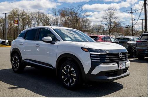 2025 Nissan Kicks SV