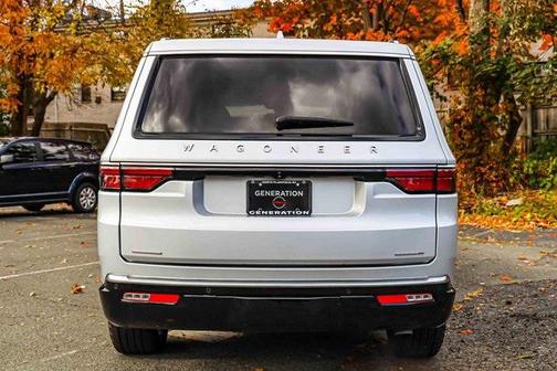 2022 Jeep Wagoneer Series III 4x4