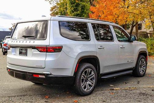 2022 Jeep Wagoneer Series III 4x4