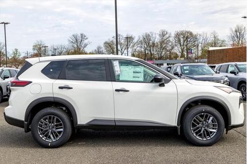 2025 Nissan Rogue S