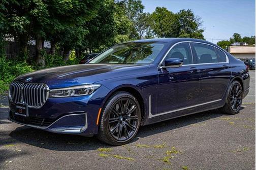 2022 BMW 750 i xDrive