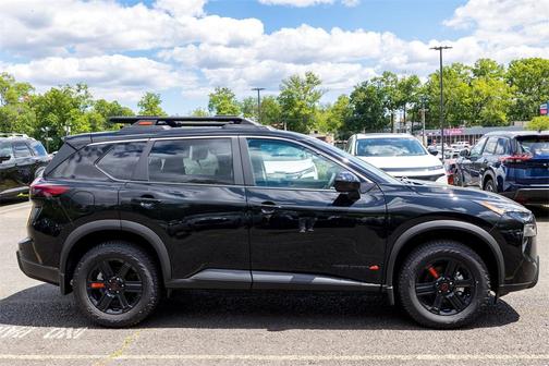 2025 Nissan Rogue Rock Creek