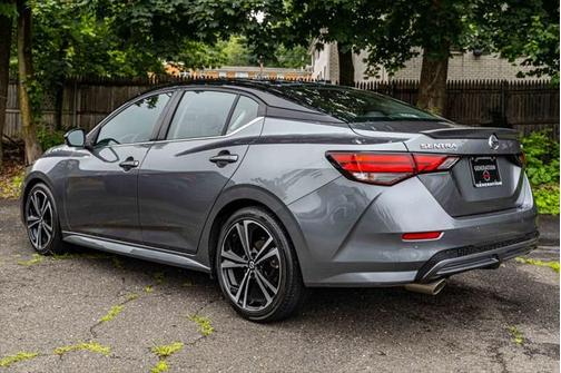 2022 Nissan Sentra SR