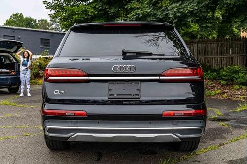 2021 Audi Q7 45 Premium