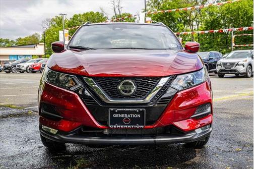 2022 Nissan Rogue Sport SV