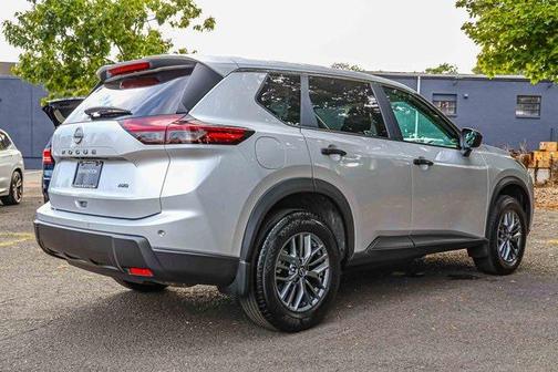 2025 Nissan Rogue S