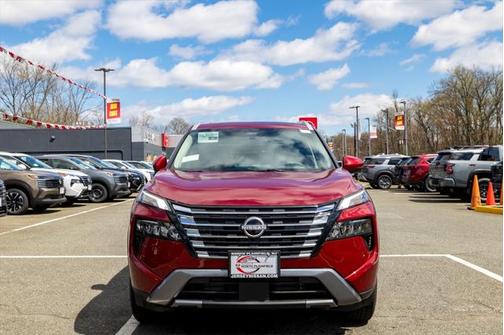 2025 Nissan Rogue SL