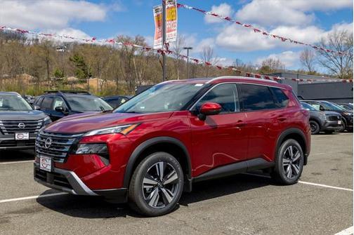 2025 Nissan Rogue SL