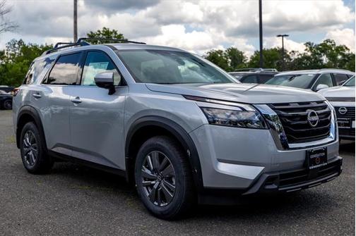 2025 Nissan Pathfinder SV 4WD