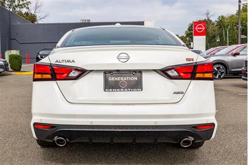 2025 Nissan Altima SR AWD