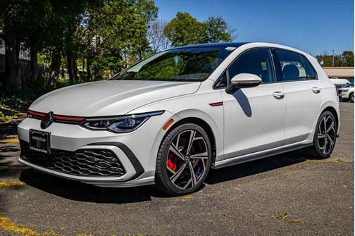 2024 Volkswagen Golf GTI 2.0T SE DSG
