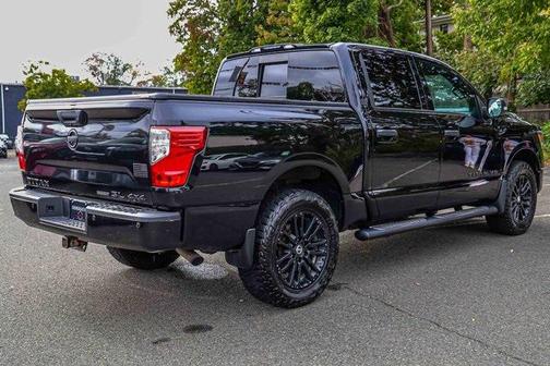 2018 Nissan Titan SL